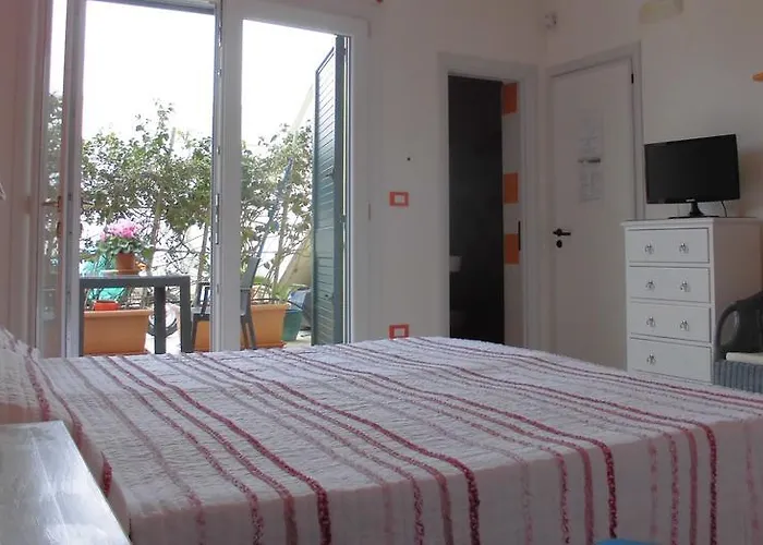 Araucaria Torre San Giovanni Ugento